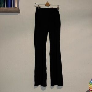 Victoria secret/ Pink black stretchy yoga pants